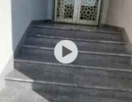  للإيجار شقه بالصديق 