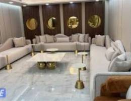  شقه 3 غ وغرفة خاد 3 ح ومطبخ مجهز ارضيه باركيه للعرسا 