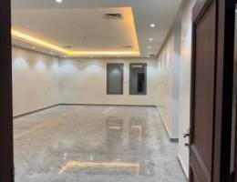  ابو فطيره شقه ارضيه مساحه كبيره تشطيب راقي 