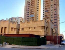  فيلا زاويه مع ارتداد وحديقه وحمام سباحه 