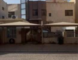  للإيجار بيت في الجابريه قطعه 9 