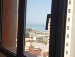  شقه مفروشه وبدون فرش للايجار قريبه من البحر 