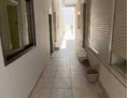  للايجار بيت كامل في هدية دورين فيه شقتين 