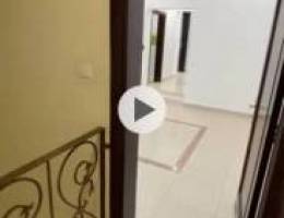  للايجار شقه بالعمريه 