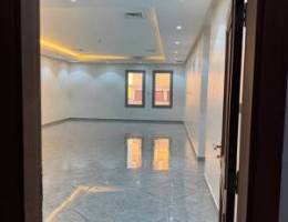  ابو فطيره شقه ارضيه مساحه كبيره تشطيب راقي 