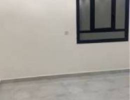  شقه ثلااث غرف وصاله ومطبخ وغرفه خا وثلاث حمامات 