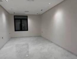  للايجار شقه باالصباحيه 4 غرف وصاله ومطبخ وغرفه خ و4 حمام تشطيب ملكي 