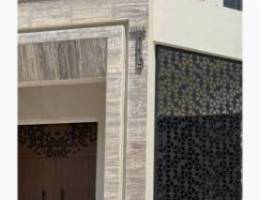  يوجد 3 شقق للايجار جديدة بيت لم يسكن 