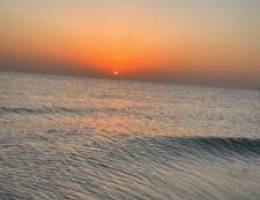  للايجار شقه مساحات كبيره بفهد الاحمد 