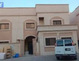 بيت للايجار في جابر الاحمد قطعه 6 يرجى التواصل وتساب 