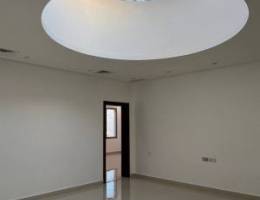  قريب من البحر مدخل ومخرج سهل بطن وظهر 
