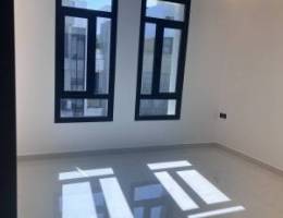  للإيجار شقه في ابوفطيرة جديدة لم تسكن سوبر 