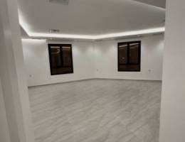  غرب عبدالله المبارك دور اول جديد لم يسكن تشطيب راقية سوبر ديلوكس 