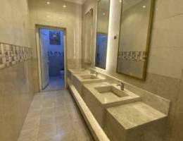  للايجار دور ارضي ونص من قسيمه بالوفره 