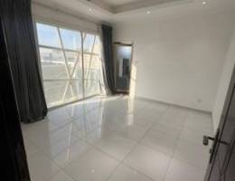  للايجار شقة تشطيب ديلوكس ومساحات كبيرة منطقة الزهراء ق1 