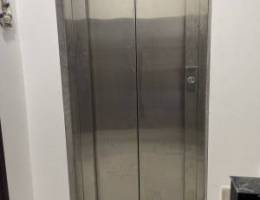  خلو شقة للإيجار بمنطقة سلوى ق٣ غرفتين و صالة وحمامين ومطبخ مؤثثة 