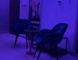  للبيع شقه ميدان حولي مؤثثه بالكامل مومحتاجه شي غرفه نوم وغرفه تبديل ا 