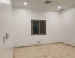  للاجار شقة كبيره  ٤ غرف نوم، واحد ماستر  صالة مطبخ مجهز غرفة شاغلة 