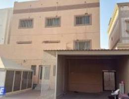  للايجار بيت بأم الهيمان  ثلاث ادوار الاخير شقتين 