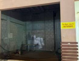  للأيجار محل بأسواق القرين شارع الكهرباء 