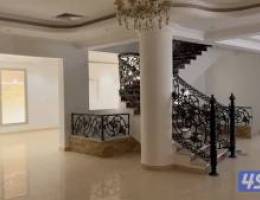  بيت كامل مع حمام سباحة وسرداب للإجار 