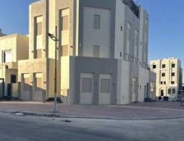  مطلوب ويوجد لدينا فلل - أدوار - شقق في المطلاع 