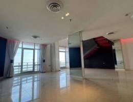  بينت هاوس إطلالة بحرية مباشرة لإيجار في السالمية 