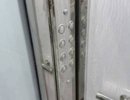  شقه في جنوب عبدالله المبارك ٣ غرف مع غرفه خ اجار٣٥٠ 