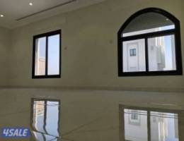  للإيجار فيلا VIP في غرب عبدالله المبارك ارضي وشقتين وديوانية ١٦٠٠ د.ك 