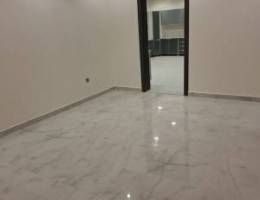  للايجار قسيمه في توسعه الوفره السكنيه دورين ارضي وشقتين 