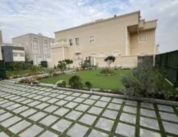  للإيجار فيلا في صباح صباح الاحمد 