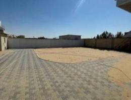  الجاخور عباره عن  غرفتين ومطبخ وحمام وصاله كبيره وديوانيه وحمامين ومطب 