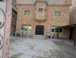  للايجار بيت كامل يتكون من ارضي + اول 