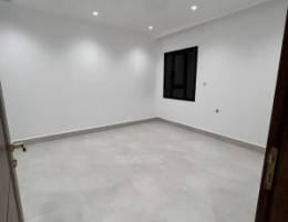  للإيجار فيلا دورين ارضي وشقتين 