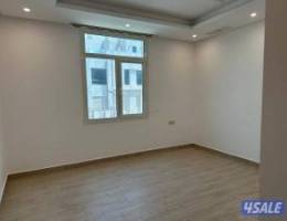  للإيجار شقة في غرب عبدالله مبارك 