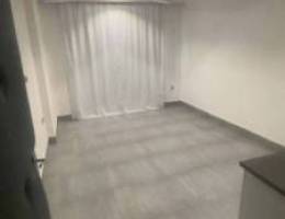  للايجار بالشعب البحري شقق واستوديهات قريب خدمات وقريب من البحر 