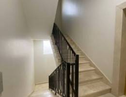  للايجار شقه كبيره الصباحيه 4غرف و صاله 