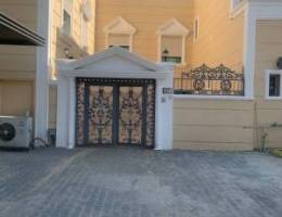  للإيجار بيت كامل سوبر ديلوكس في الرقة  ق ٤ 