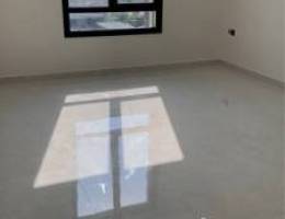  شقه  للإيجار معاريس او عائله صغيره 