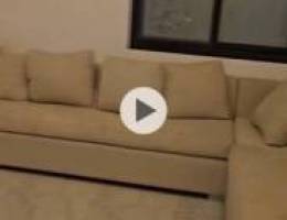  غرفة وصالة مع حوش سطح مميز 