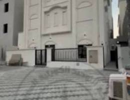  للإيجار قسيمة ٣ ادوار ونص سوبر ديلوكس أرضي معزول+٥ شقق ٣ غرف نوم 