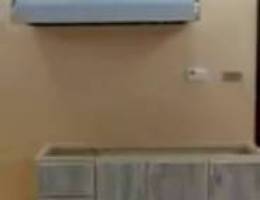  استيديو غرفه وصاله ومطبخ وحمام وغرفه للسايق او الخادمه 