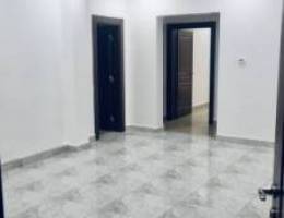  شقة للإيجار معاريس فقط 