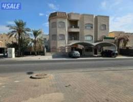  للاجار فيلا مجددة بالكامل في الروضة 3 ادوار موقع مميز 