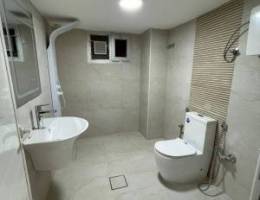  شقه 5 غرف 2 حمام مطبخ وصاله البيوت الصفر + مصفط سياره واحد 