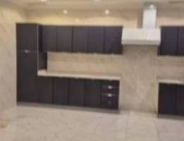  للايجار شقه دور تاني في العقيله قطعه ٢ 