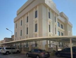  شقه رائعه 4 غرف احداهما ماستر والخامسه ماستر للخادمه مع 3 حمامات 