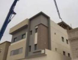  شقة مكون من غرفة ماستر و غرفتين مع حمام وصالة غرفة خامة مع حمام و مطبخ 