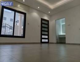  للإيجار فيلا VIP في غرب عبدالله المبارك ١٥٠٠ دك ارضي وشقتين وديوانية 