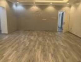  للإيجار دور اول ٤٠٠ متر  ٦ غرف نوم و صاله 